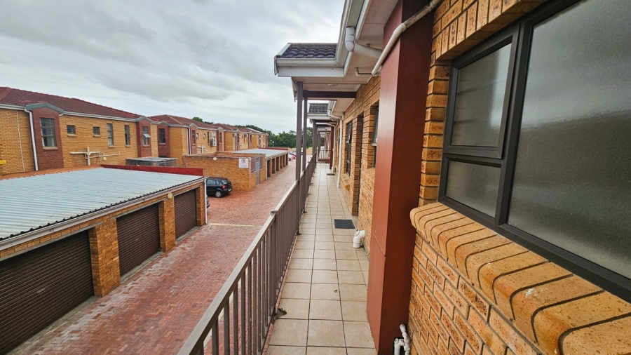To Let 2 Bedroom Property for Rent in George East Western Cape